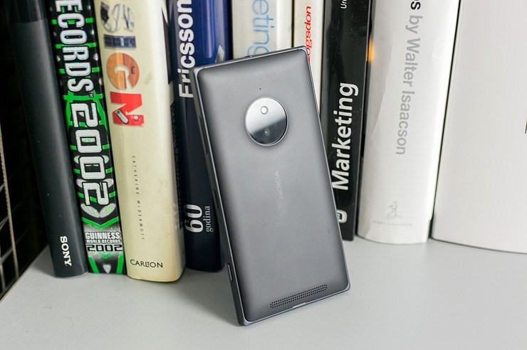 Nokia Lumia 830 (11).jpg